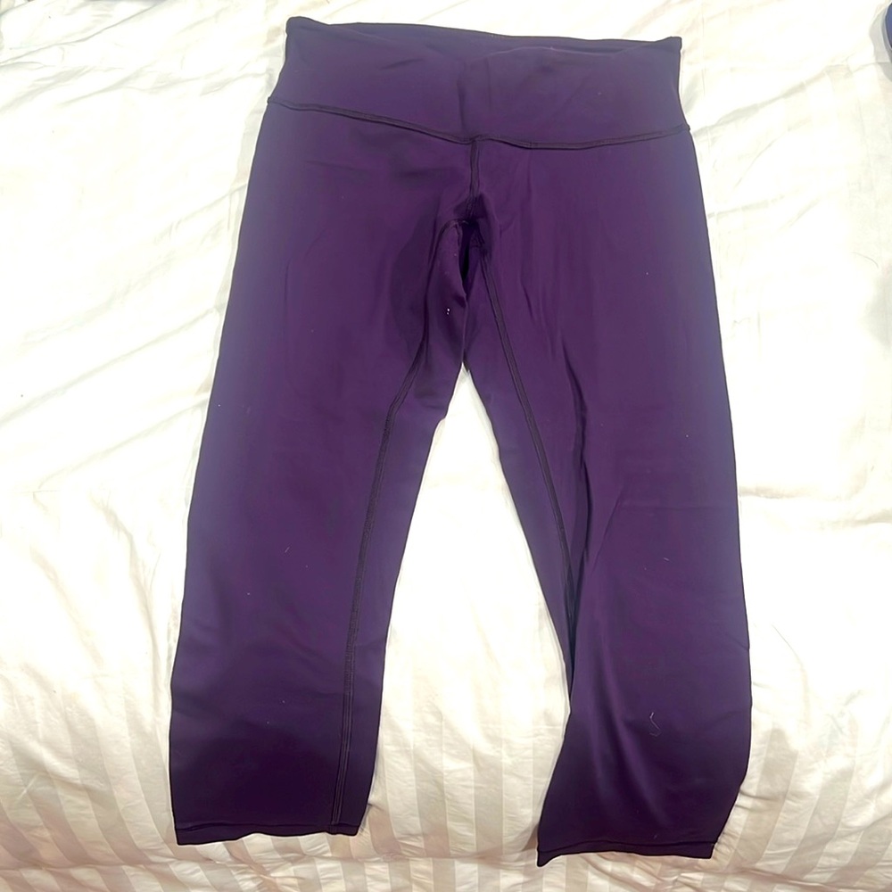 Lululemon size 6 purple 3/4 leggings